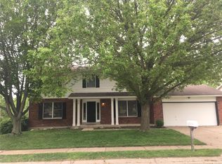 3309 Le Chateaux Dr, Saint Charles, MO