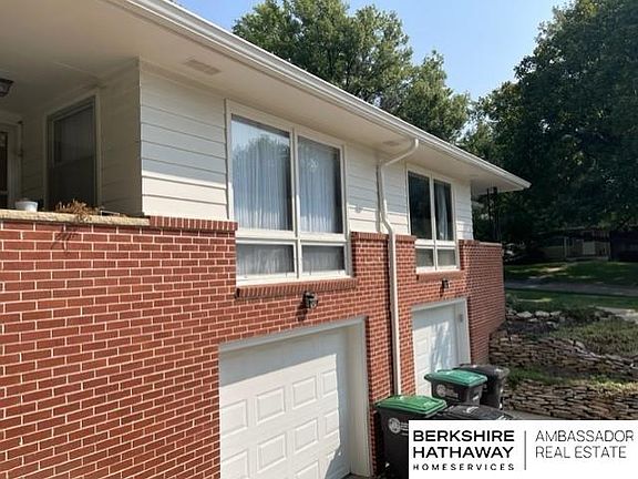4th image of 4904 Bancroft St