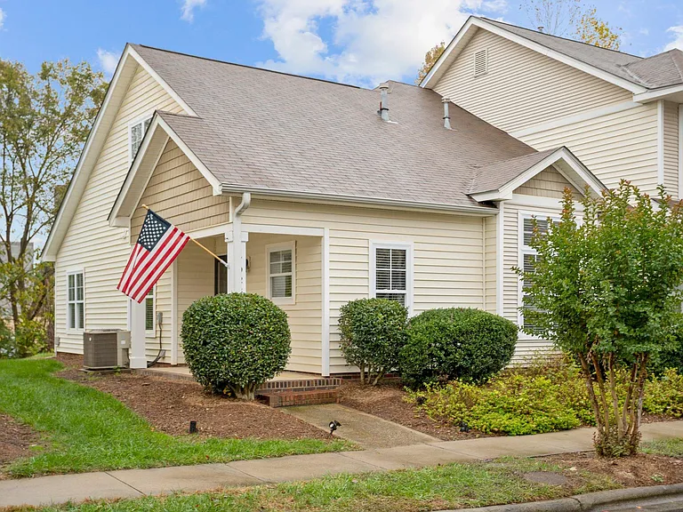 7926 Camden Hollow Rd — Photo 26