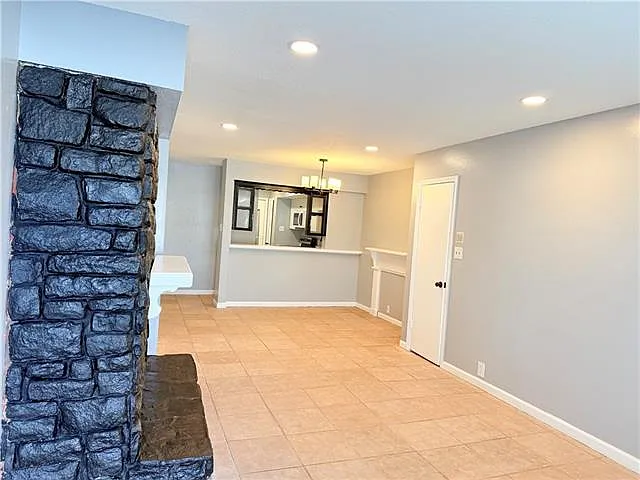 6320 Riverside Dr #233 — Photo 2