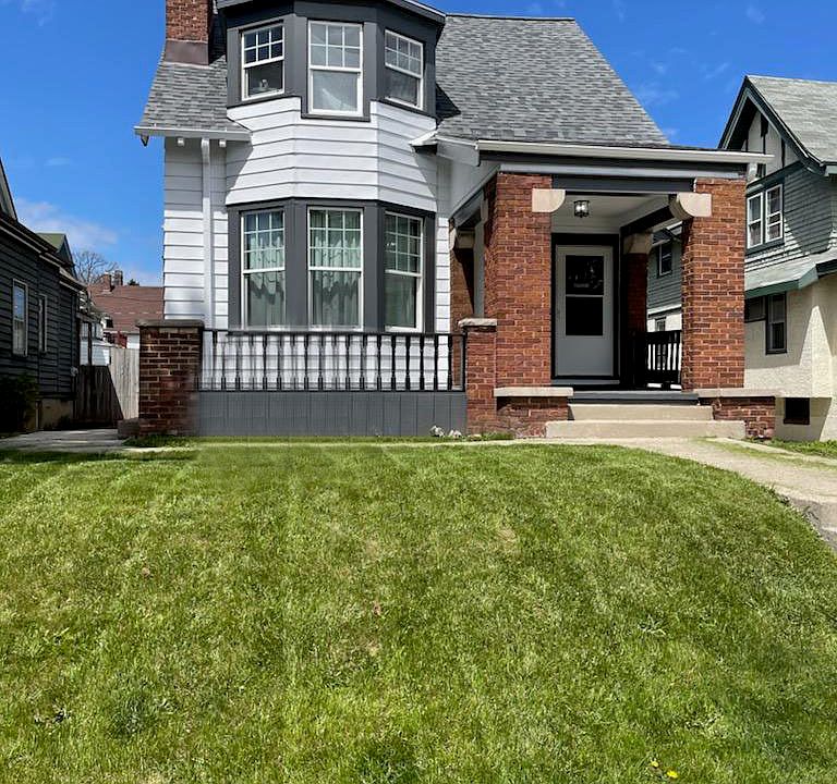 1st image of 1814 E Kenwood Blvd