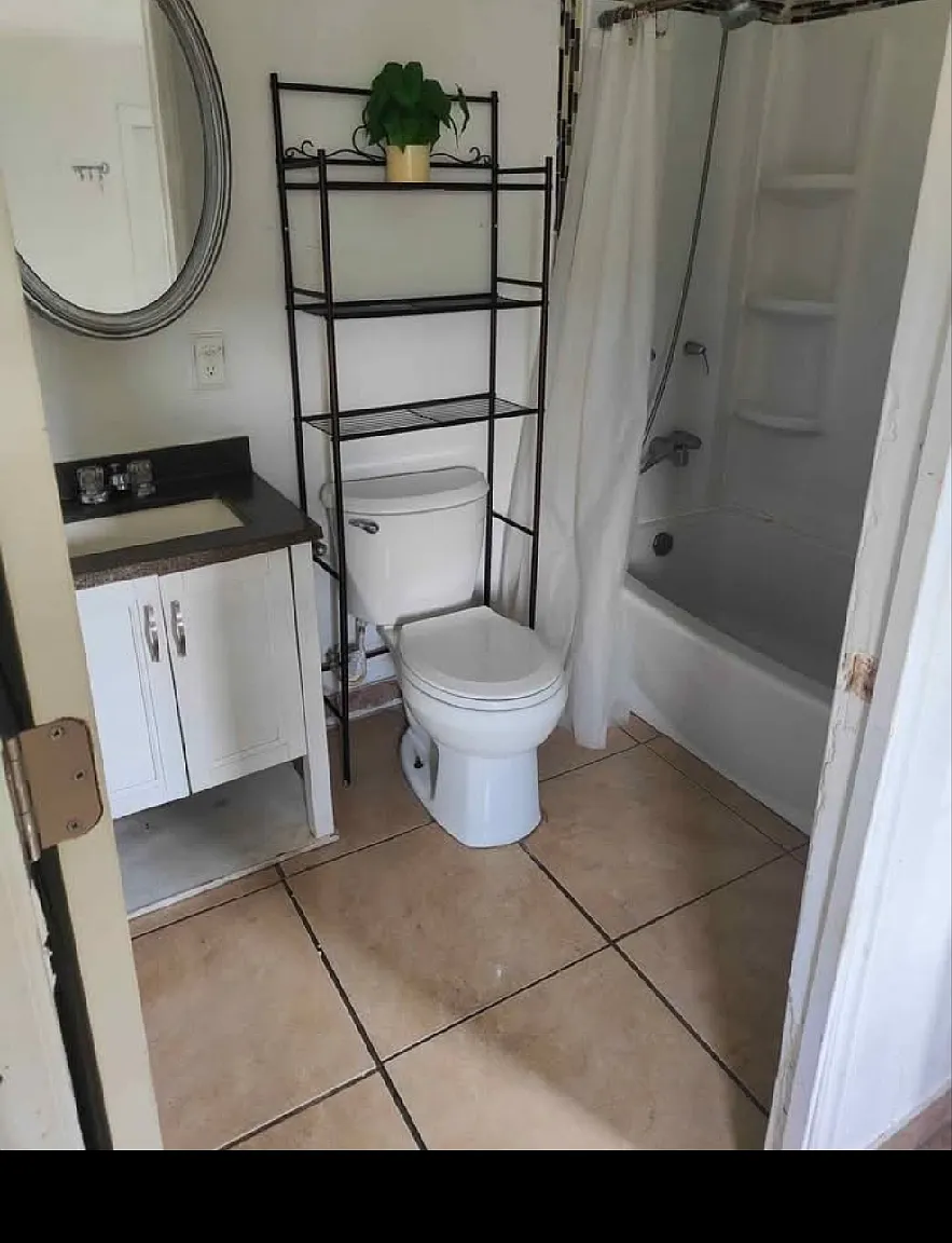 NW 47th Ct, Miami Gardens — Photo 2