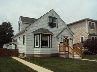 3707 S 18th St, Milwaukee, WI 53221