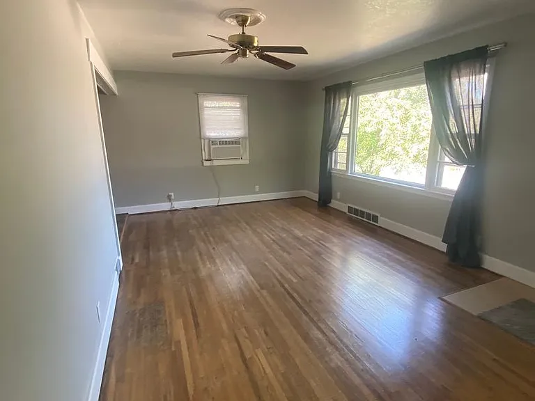 1701 Lodge St — Photo 6