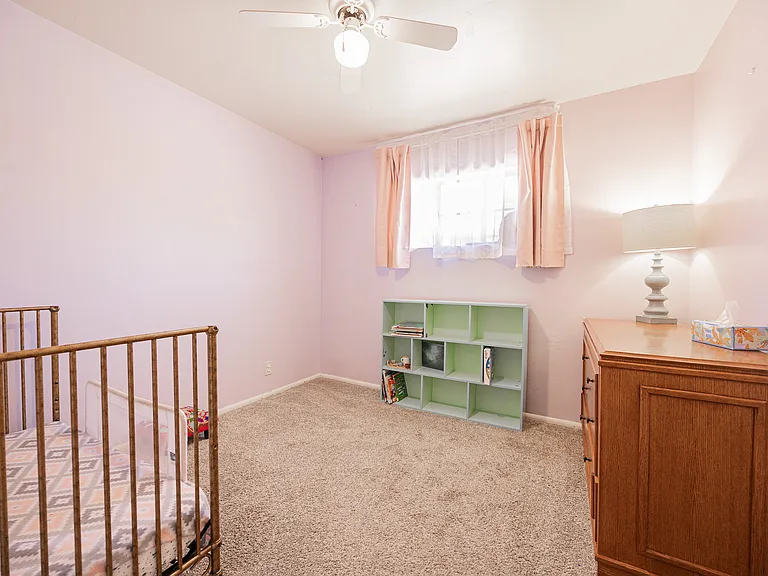 1838 E Hazelwood St — Photo 18