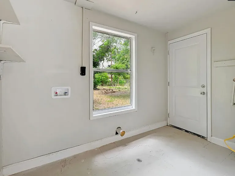 505 Wright Ave — Photo 18
