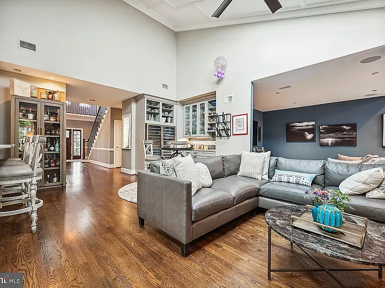 14708 Westbury Rd — Photo 30