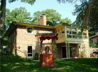 11815 Eriksen Dr, Pinckney, MI 48169