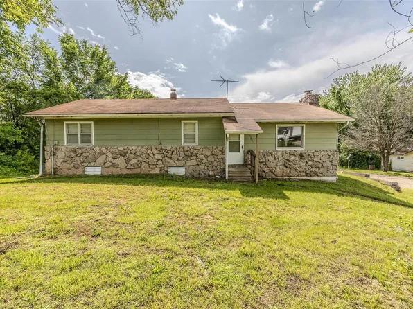 25901 Highway 5, Lebanon, MO 65536