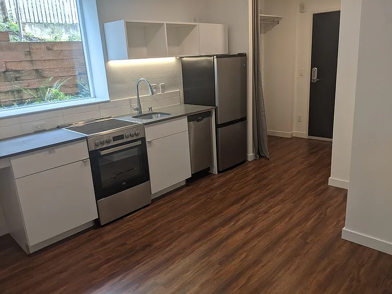 Thomas Street Lofts — Photo 1