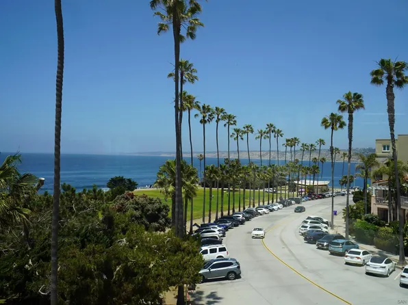 8040 Girard Ave Unit 7, La Jolla, CA 92037