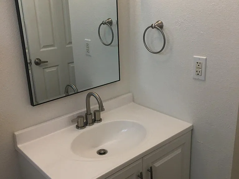 580 N 9th Dr — Photo 27