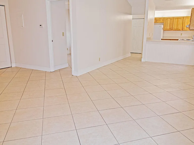 8883 SE Hobe Ridge Ave — Photo 14