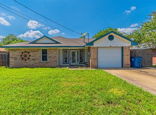 904 Melody Cir, Kaufman, TX 75142