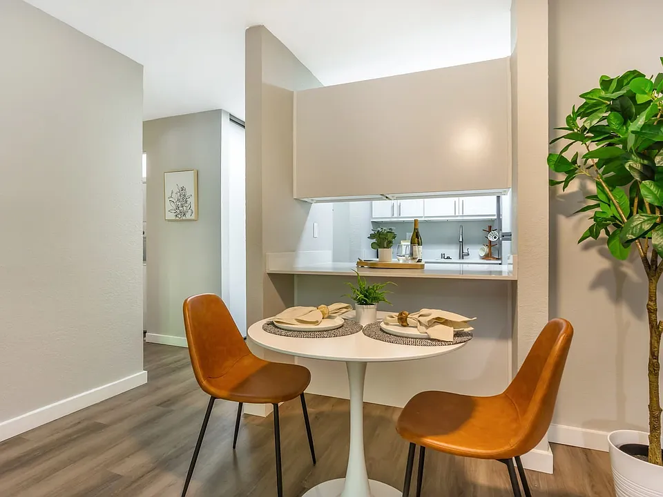 Platinum Package Dining Area