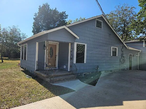 406 Lexington Rd