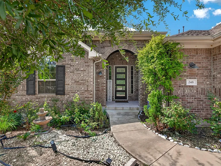 248 Mary Elise Way — Photo 2