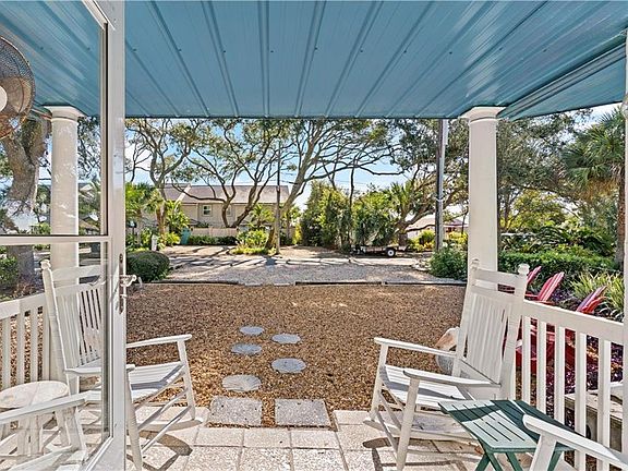 4th image of 1107 Beachview Dr