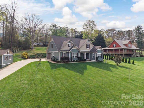 2nd image of 25 W Haven Dr