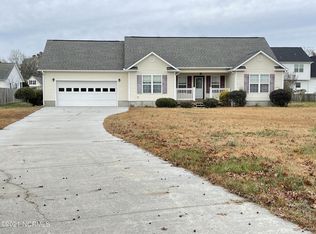 112 Casey Ln, Newport, NC 28570