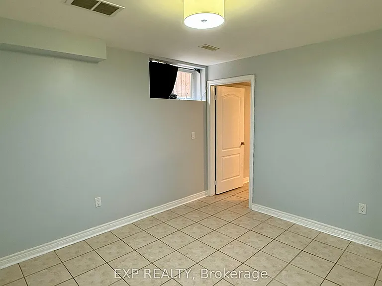 112 Homestead Rd #LOWER — Photo 9