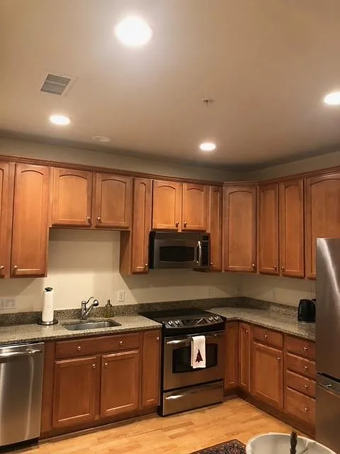 2 bed, 1310 sqft, $3,500 — Photo 3