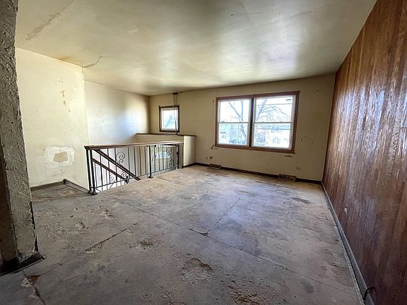 5th image of 21743 Carol Ave