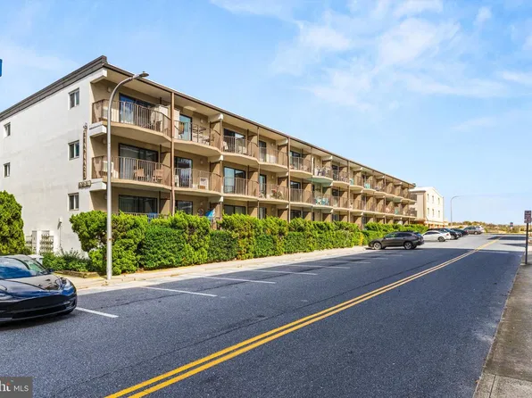 8 36th St Unit 211, Ocean City, MD 21842