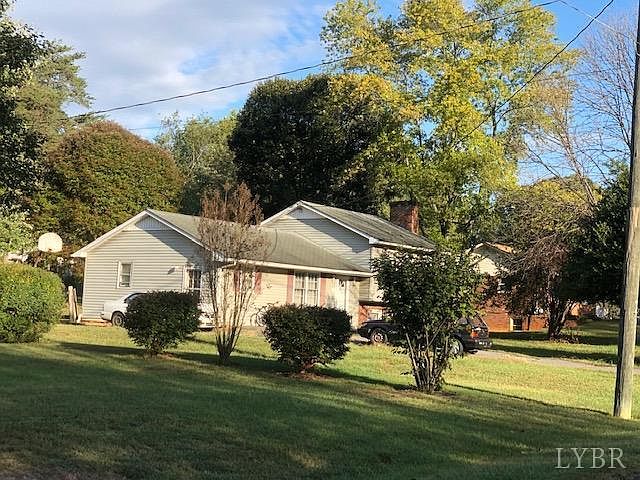 1st image of 111 Maplewood Dr