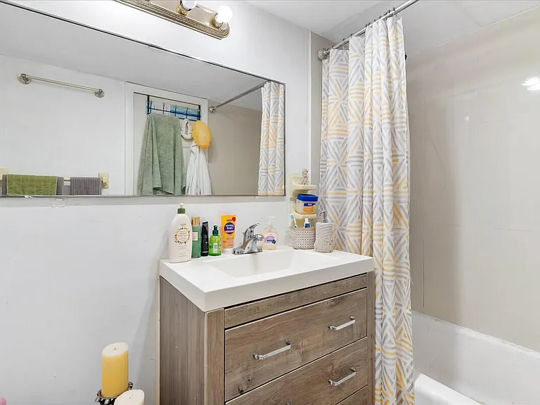 18801 NE 2nd Ave #1005 — Photo 14