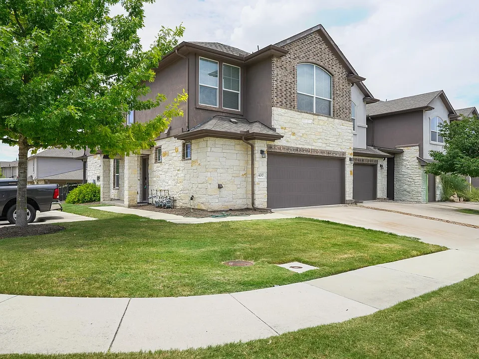400 Epiphany Ln