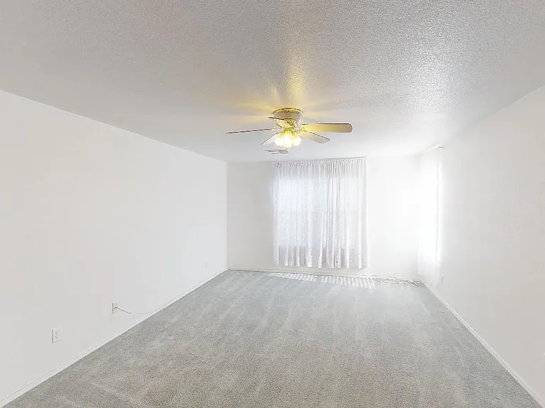 9047 Ravenhurst St — Photo 19