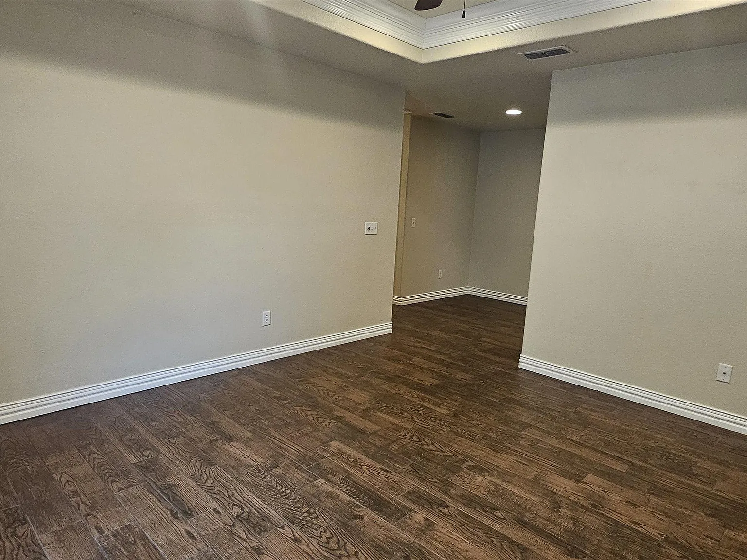 2 bed, 2.0 bath, 1026 sqft, $1,350 — Photo 3
