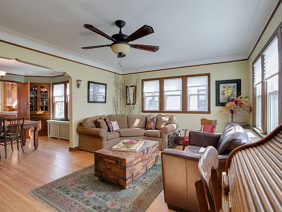 3rd image of 1076 Smith Ave S