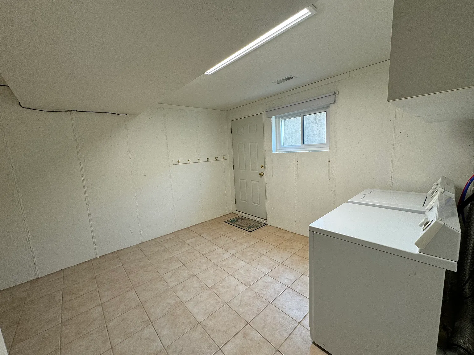 2 bed, 1400 sqft, $1,650 — Photo 3