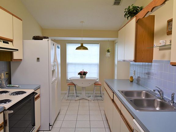 4th image of 6464 Sandpiper Dr APT 22