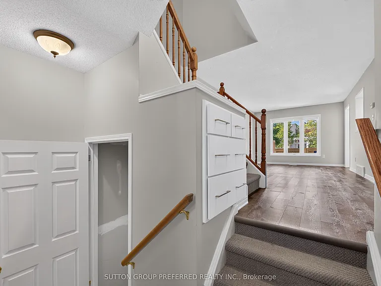185 N Centre St #7 — Photo 32