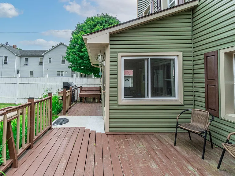 170 Church St — Photo 32