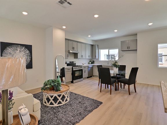 2nd image of 1626 W Mission Blvd #104