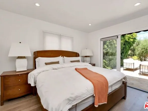 816 N McCadden Pl, Los Angeles, CA 90038