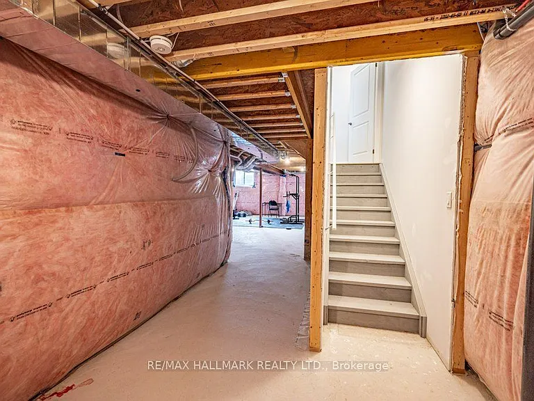 32 Nicort Rd — Photo 24
