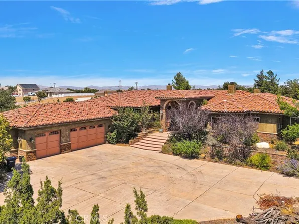8323 Macron St, Oak Hills, CA 92344