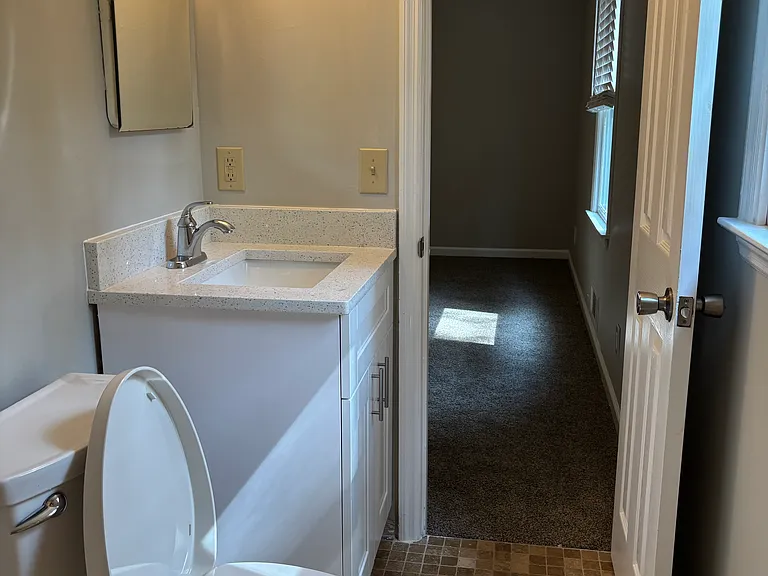 1460 Marthas Ct — Photo 10