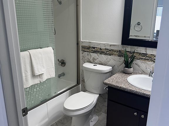 2nd image of 1440 Hi Point St #202