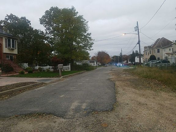 5th image of 46 Johnson St