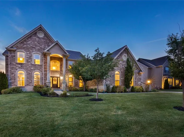 655 Brighton Heights Ct, Saint Louis, MO 63131