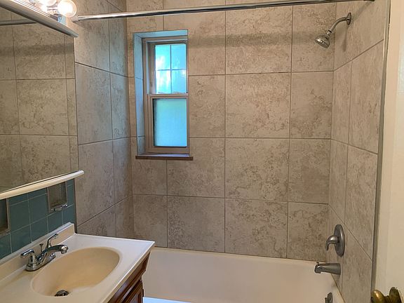 5th image of 5300 5th Ave APT A6
