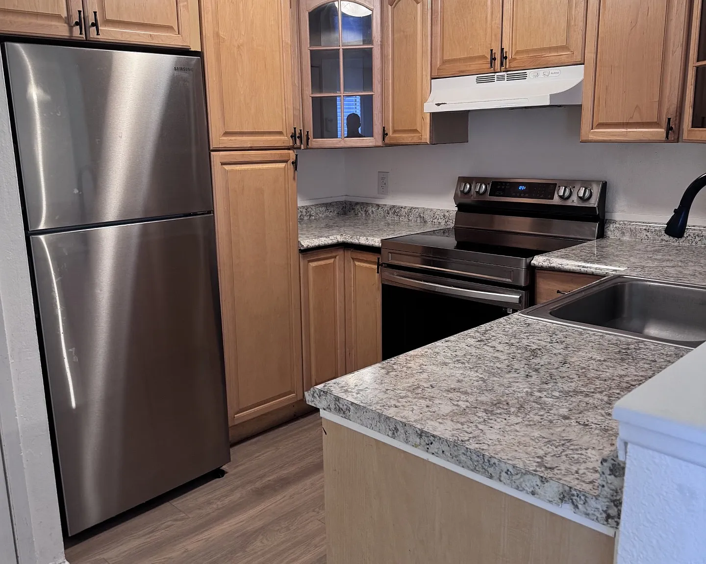3 bed, 1.5 bath, 1164 sqft, $2,550 — Photo 4