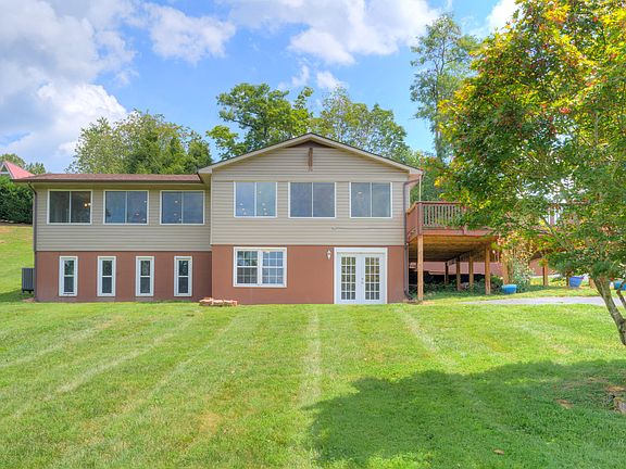 2nd image of 6722 Lake Dr