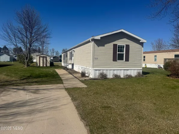 2017 11th Ave SW, Watertown, SD 57201